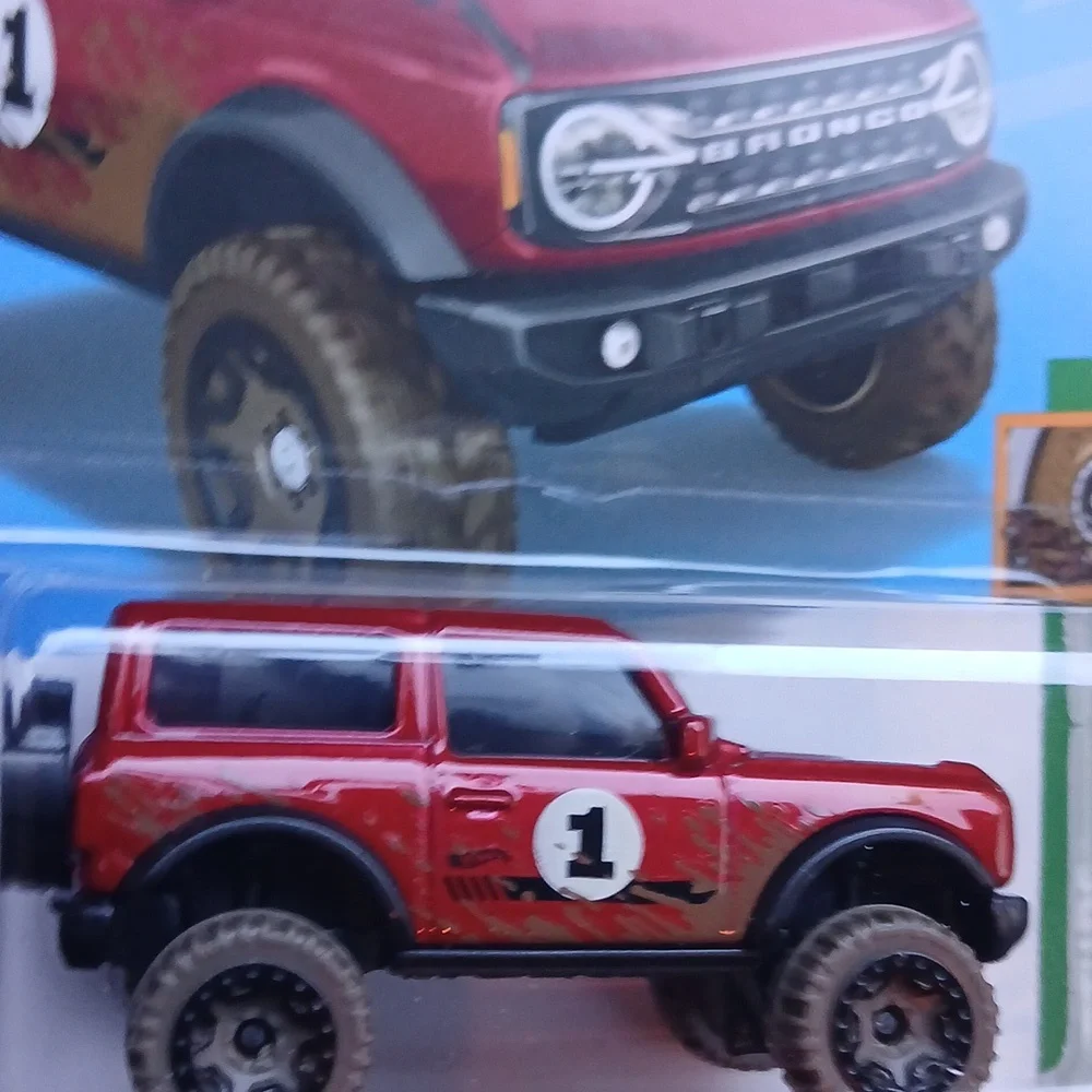 OLD AND NEW FAVES.  '57 Chevy and '21 Ford Bronco HOT WHEELS Toy Cars - Picture 3 of 4